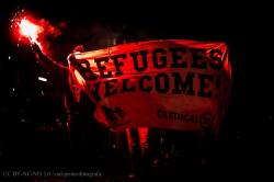 thinker-time:  REFUGEES WELCOME - KEIN MENSCH