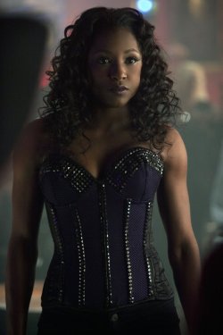 sunkissedsistas: Rutina Wesley