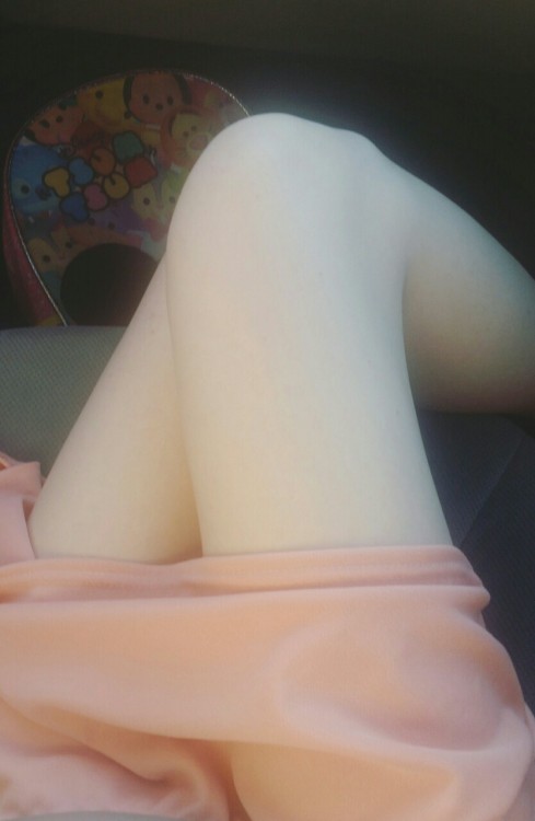 petitexbabydoll: Class was okay ♡