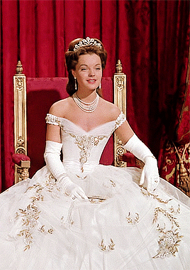 ladywolfsmal:♡ costumes in the sissi trilogy  –  49/50 ♡sissi’s white ball gown with golden appliqué