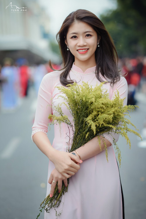  Vietnamese long dress (Ao dai) bởi Beauty Collection Qua Flickr: Photo backup https://flic.kr/s/aHs