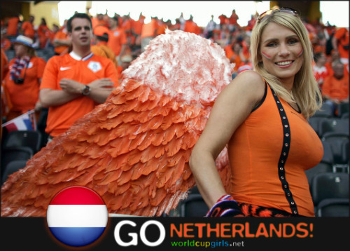 worldcup2014girls:  HUP HOLLAND! Support Netherlands at the World Cup, get your unique badge from here: http://goo.gl/1lf4Dt