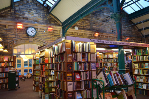 books:cair–paravel: Barter Books, Alnwick. It is one of the largest second-hand bookshops in E