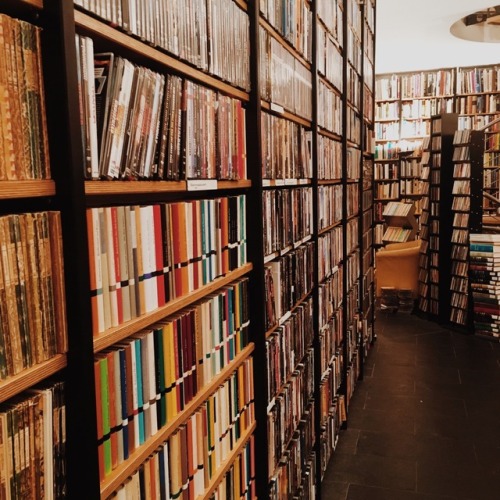 carodiavolo:Second-hand bookshop in Heidelberg, Germany. Heaven on earth?