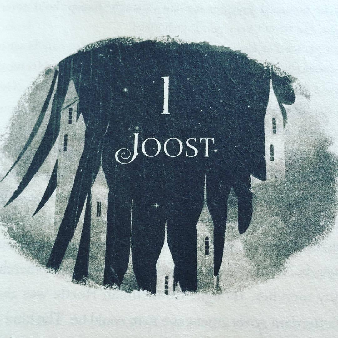 Another awesome #chapter opening page for #weeklybookstagram: this is from my ARC of SIX OF CROWS. I hope the printed book is the same because HELLO IT’S A WING AND BUILDINGS AT THE SAME TIME. #sixofcrows #book #bookstagram #grisha @lbardugo