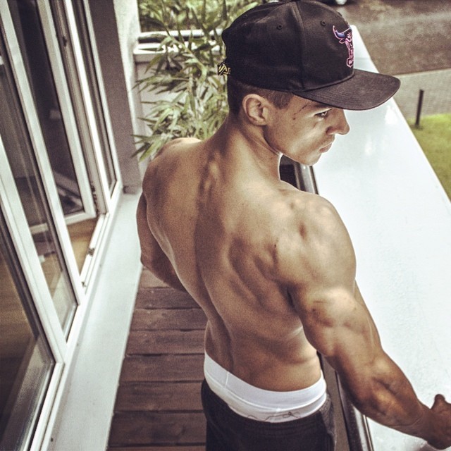 lumbrjax:  Instagram user @aureel_fitx http://ift.tt/1WaURiN