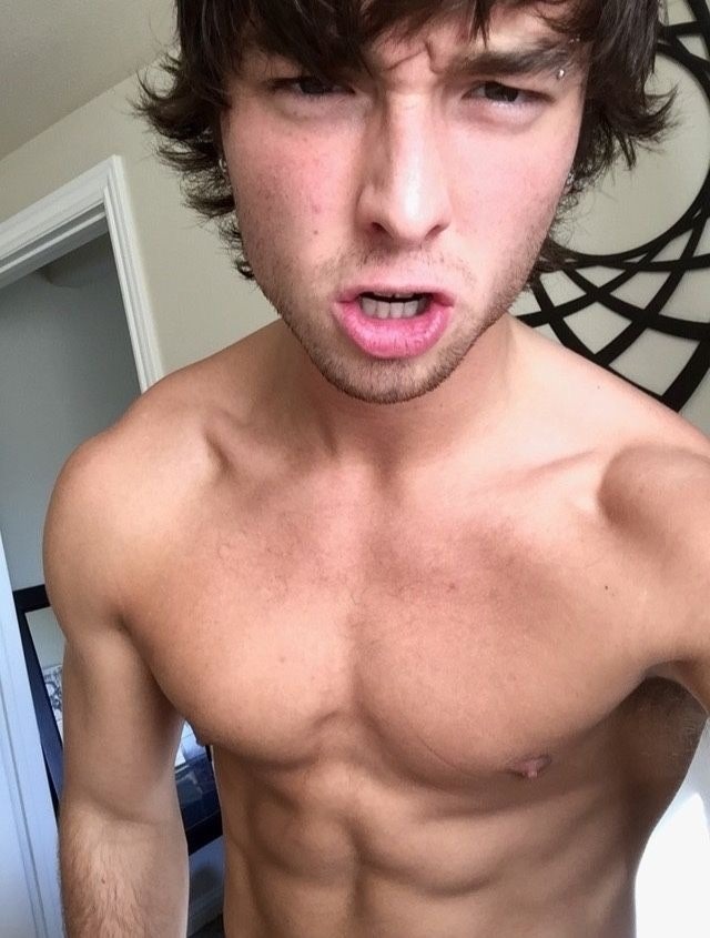 catchmewesley:  S E X Y! 