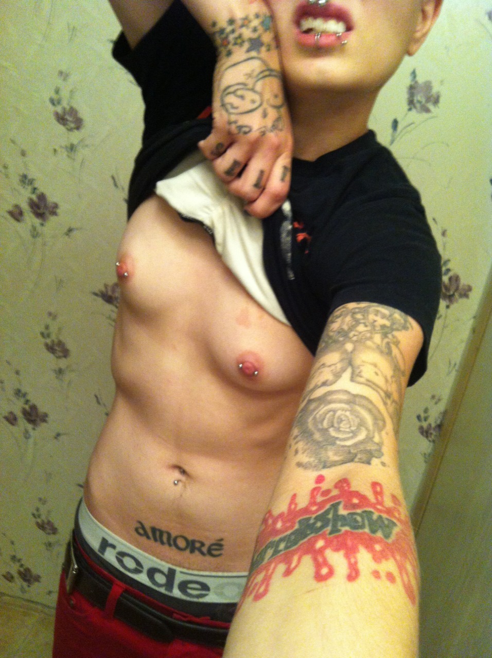 piercednipples:  riley-ferretboy-konor:  Ask (nicely) and ye’ shall (probably)