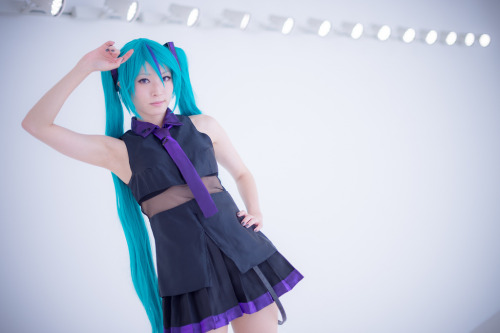 cosplayando:  more Vocaloid cosplay