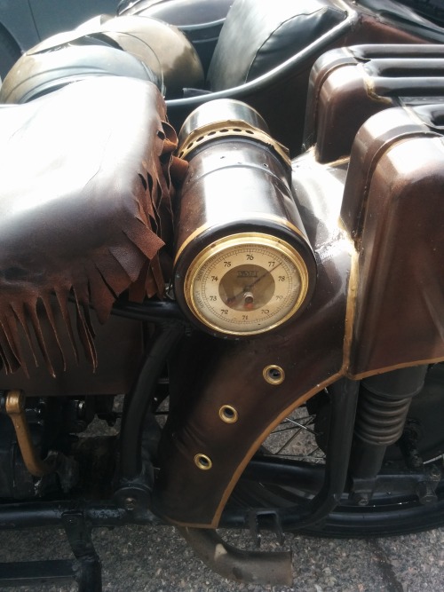 steampunktendencies:  Steampunk Designed BikeMore Steampunk in our groups:Google + Facebook