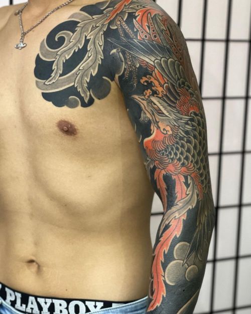 #鳳凰　# 刺青　#卍彫　#houohtattoo https://www.instagram.com/p/CbSsIbmJSIp/?utm_medium=tumblr