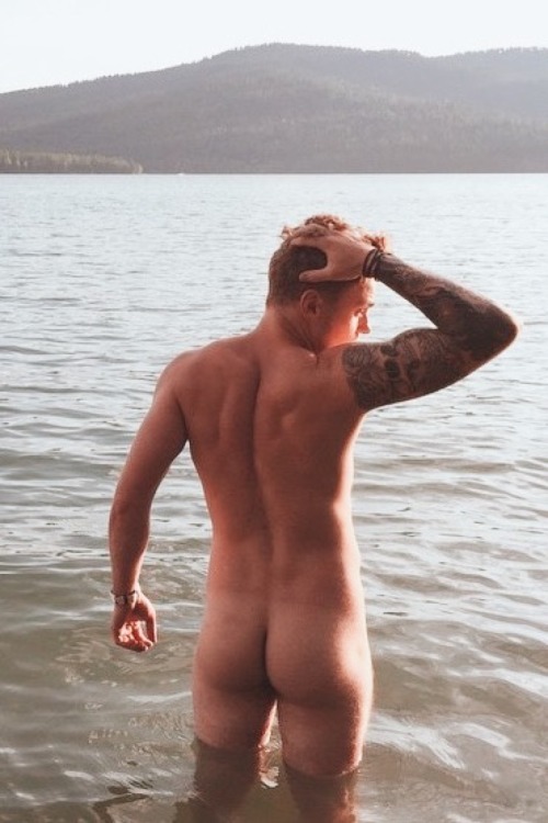 queer-cloud:  When your queer dreams come true… Gus Kenworthy Appreciation Post 