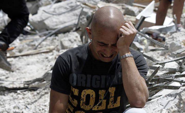 palestinianliberator:     veiledninja:  fuckyeahmiddleeast:  kdaqqa:  Israel demolishes