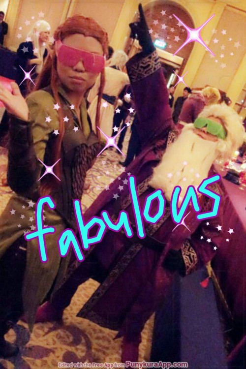 pinkcatofsyah:  2akakage2:  Just cause we’re fabulous! Too drunk to differenciate between frie