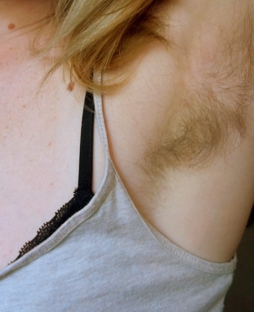 naturalblondepubes: blonde pits mmm