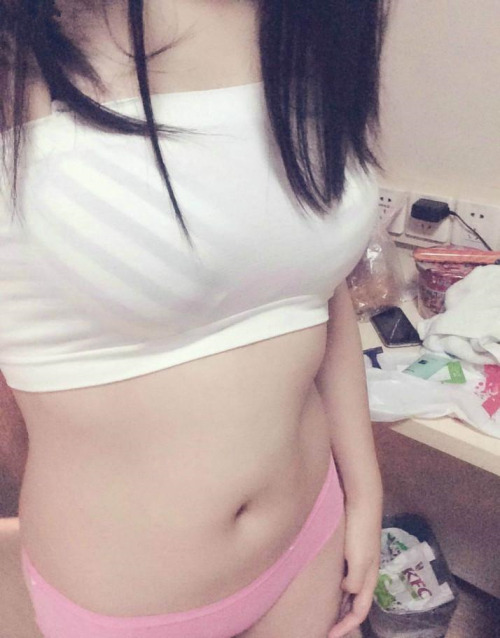 fuliweb4: 小馬子的極品美鮑 好粉哦每天更新的资源较多，请翻页浏览，以免错过！下载地址：www.fmdisk.com/file-456758.htmlwww.123