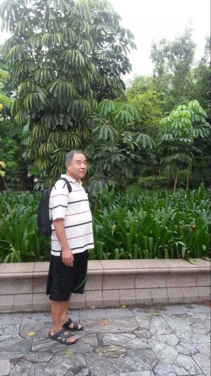 Sexy old oriental men that I would love to play with.