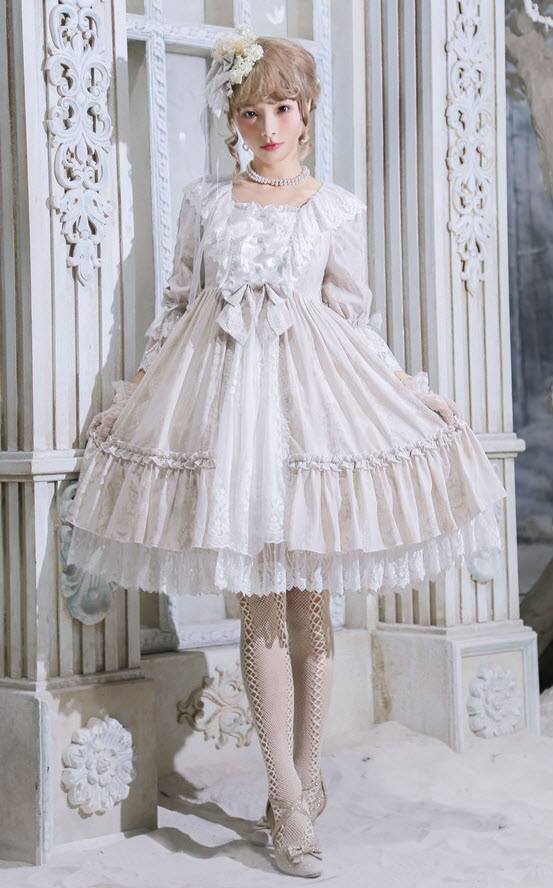 lolita-wardrobe:  NyaNya Lolita 【-Carol of the Nightingale-】 Series #Leftovers◆