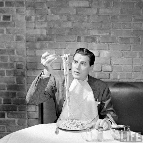Celebrating National Noodle Day(Alfred Eisenstaedt. 1941)