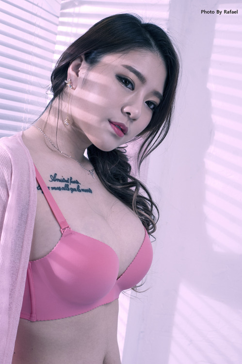 Porn kormodels:  Jung Mi photos