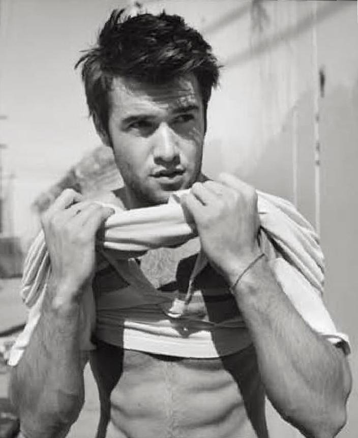 jack-hoff:  Josh Bowman 