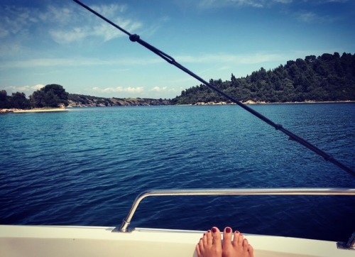 DEEP DIVE&hellip;when your boyfriend owns a skipper licence to navigate you to the most picturesque 