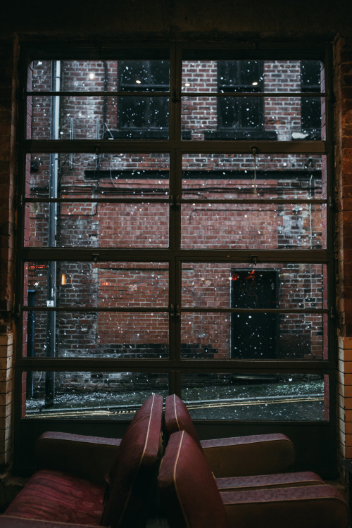 tomjoyphotography:Snowfall outside the Belgrave Music Hall &amp; Canteen // Leeds