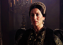 cleopctra:make me choose ↳ ourgraciousqueen said: Katherine Of Aragon or Jane Seymour