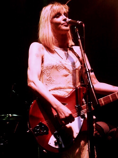 artofparties:I found some pictures I took when I saw Hole back in 2010 ✨