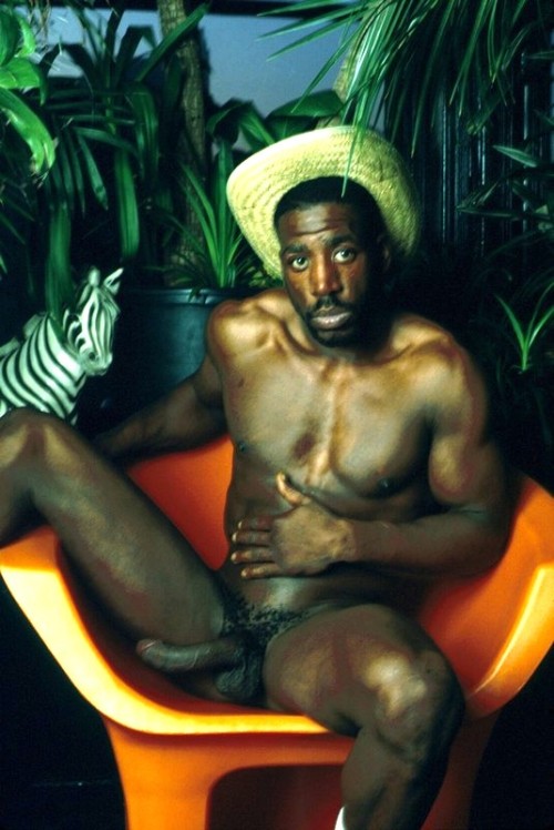 lowkeyfreak:  justjacknstl:  Island dude  DAMNNNN