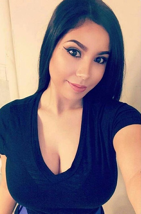 Porn Pics Thick and Sexy Latinas