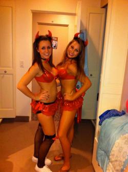 halloweenisforthesexy:Twin sexy devils for the win!