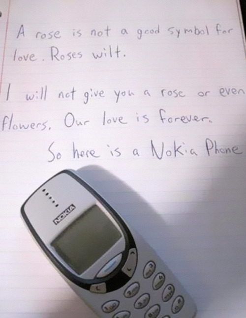 a-modestproposal:  convivial-cassadia:  THE NOKIA PHONE ONE THO  Here is a Nokia phone hahahaha 