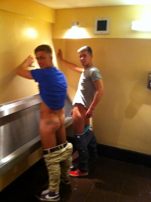 malestrippersunlimited:  [via Male Strippers Unlimited.com]