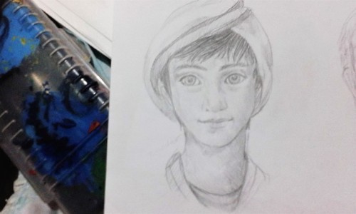 are some drawings I did when I was bored, the photos came out clearer than the original: V