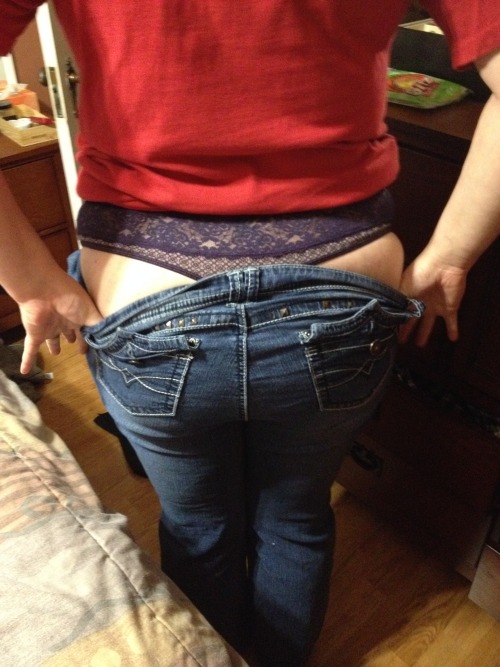 Porn Slowly stripping off these jeans. PT.1 photos
