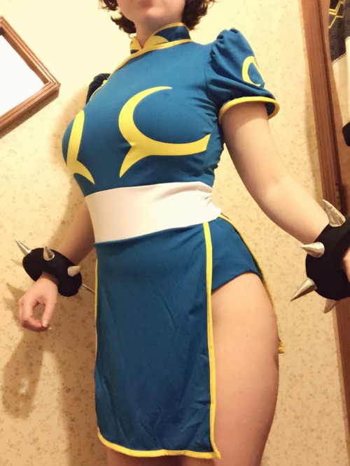 cavalier-renegade:  usatame:  I’m in love with this outfit ❤️ I’ve always loved Chun Li~ thanks to the gifter who got it in my wishlist selfie set deal ❤️ I can’t wait to wear it out :D  SHE’S SO SOFT    hnnng~<3 <3 <3