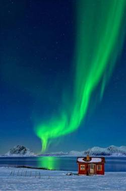 earth-song:  Aurora Smoke - Lofoten, Norway. Photo by Christian Bothner