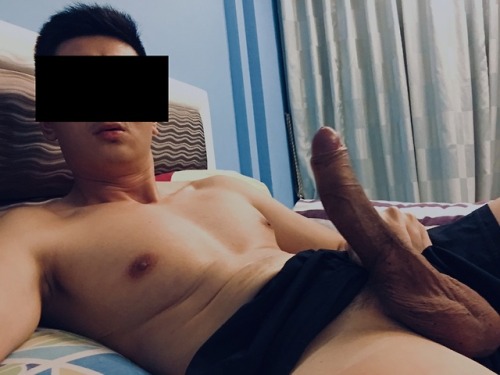 fxukmyshxt: homoblokesg: asianato: Deepthroat my Chinese cock hehehe I will Fuck my face pls