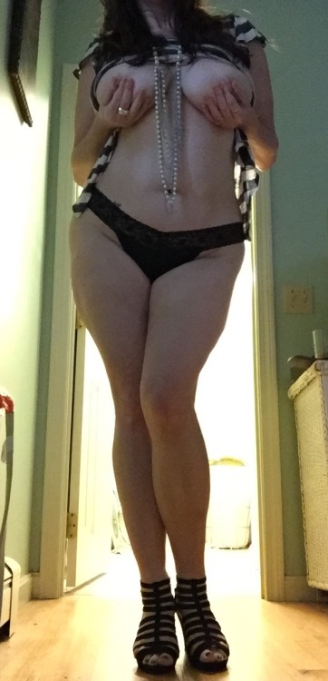 thehappygals:  Good morning y'all!!! 😊💕💋 