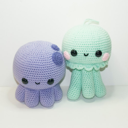 heartstringcrochet:Adorable Jellyfish is now available and READY TO SHIP!https://www.etsy.com/listing/220471195/mint-jellyfish-ready-to-ship Purple Octopus is also READY TO SHIP as well. https://www.etsy.com/listing/220257688/octopus-ready-to-ship 