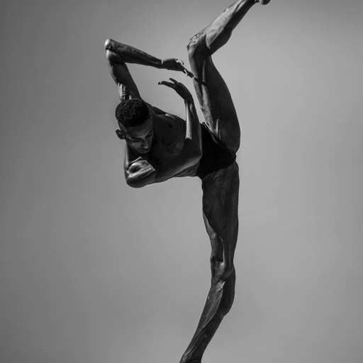 Keparoo:  The-Midnight-Air:  Ryan Steele Is One Of The Most Beautiful Dancers Ever.