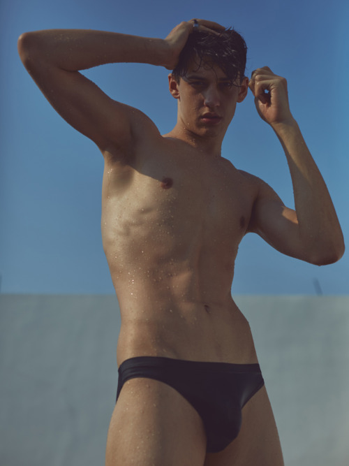 xgv: Maxim Azerlian photographed by Jury Krajcik, Vanity Teen