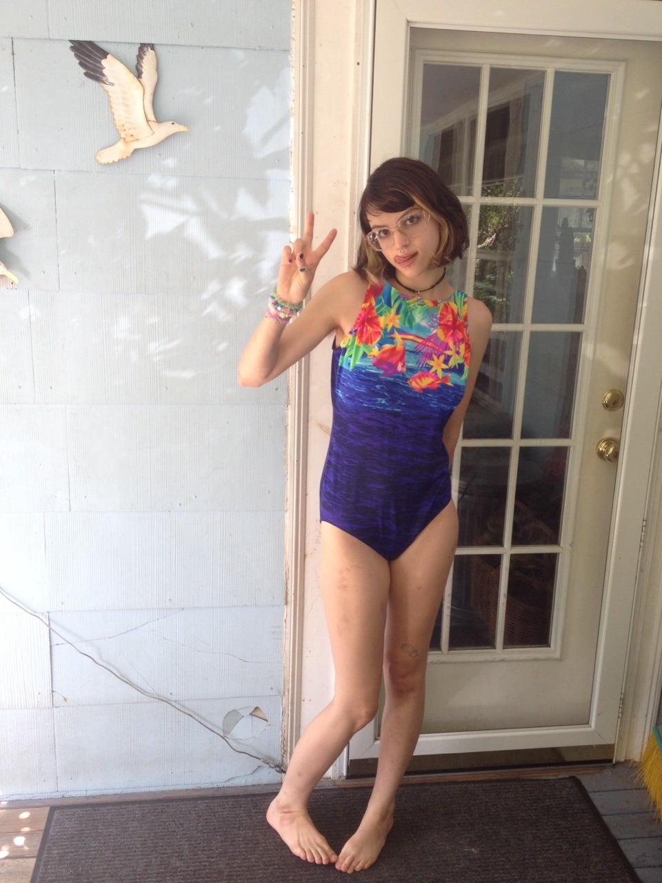 spacepixie:  Cute huh!!! I’m goin2 the beach ^^  We wish we could join you on the