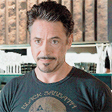 joshholloway: tony stark + smiling