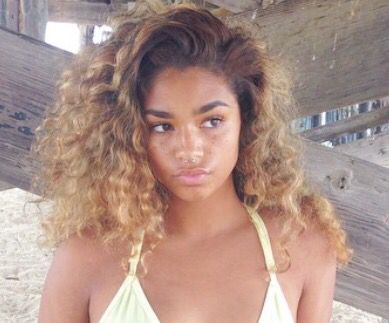 naturalhairqueens:  She’s beautiful!