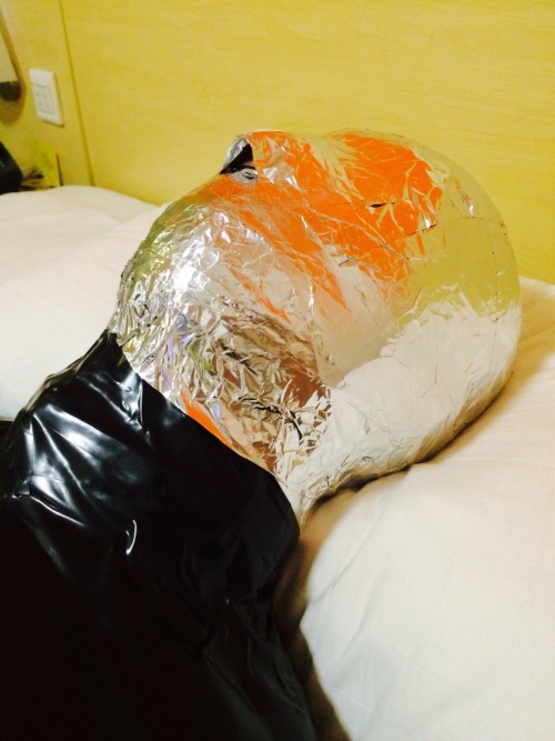 https://lovetapebondage.tumblr.com/post/110951324941