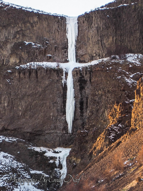 Winter Coulee photos.