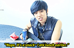 Sex  Hoya demonstrating how Dongwoo gets hungry pictures