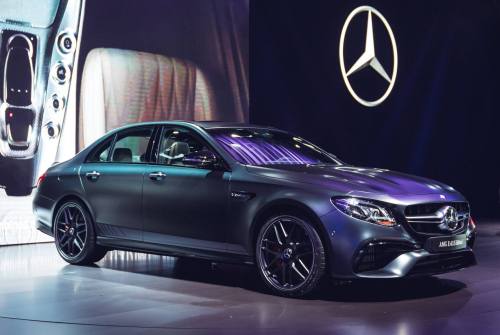 mercedesbenz:  Superior sportiness combined with cutting edge technology!The Mercedes-AMG E 63 4MATIC+.[Fuel consumption combined: 9.1–8.8 l/100 km | combined CO₂ emissions: 207–199 g/km | http://mb4.me/efficiency_statement]